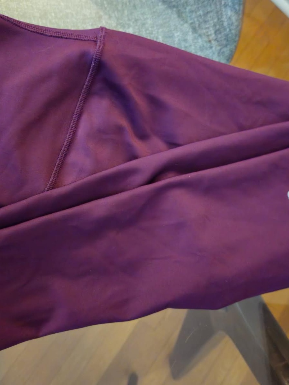 ALO High-Waist Women's Leggings in Burgandy - Picture 3 of 4